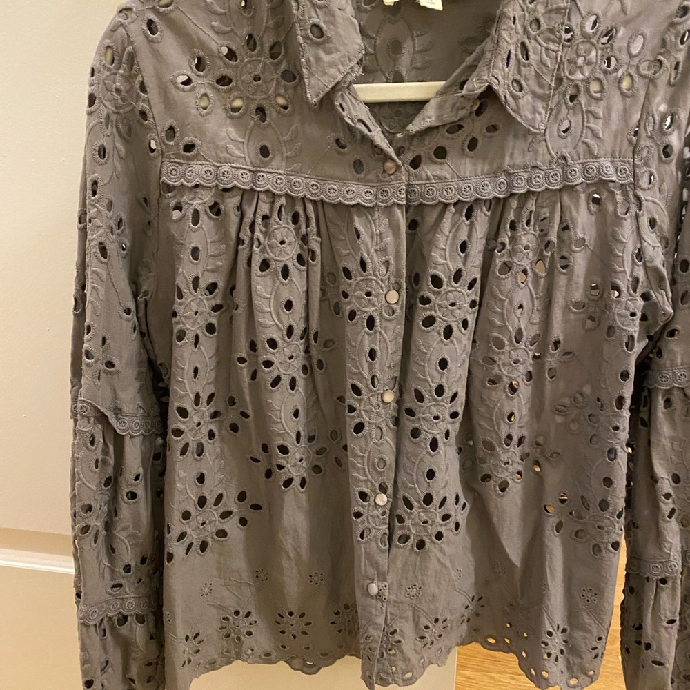 Shabby Chic eyelet button down blouse. Olive green.